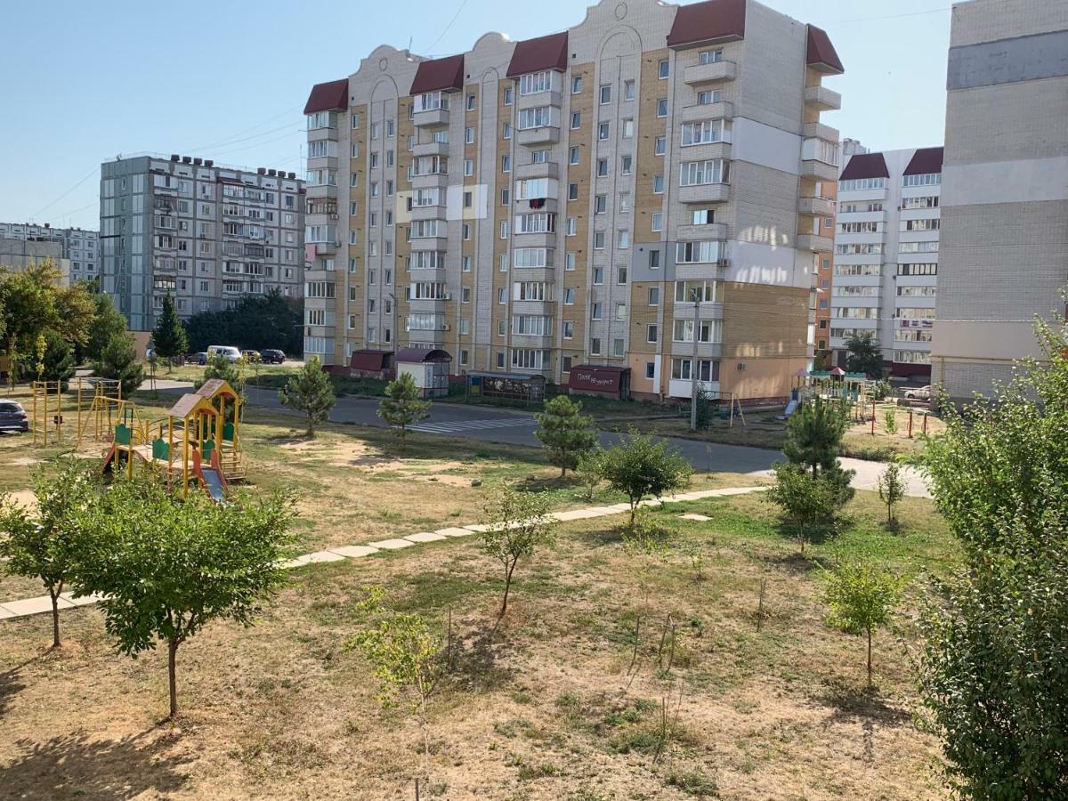 Семейные Апартаменты В Новом Районе У Софиевского Парка Oeman Buitenkant foto